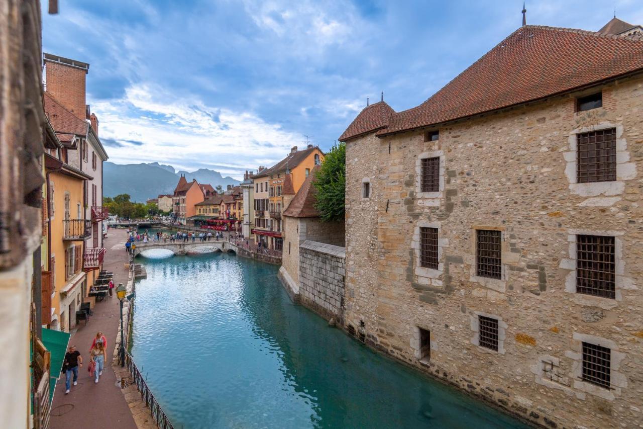 Les Suites D'Anniciaca - Hyper Centre Avec Vue Sur Le Chateau Annecy Exterior photo